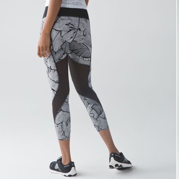 lululemon athletica Pants - Goal crusher Dottie tribe
